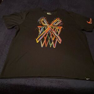 Men’s Nike dri fit graphic design tee shirt